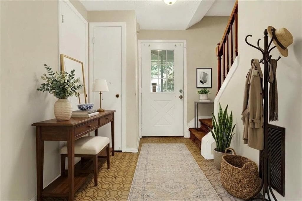 3 bedroom, 3 bathroom, 1,492 sq ft single family residence for sale at 1330 Old Countryside Circle, Stone Mountain, GA 30083 — photo 2