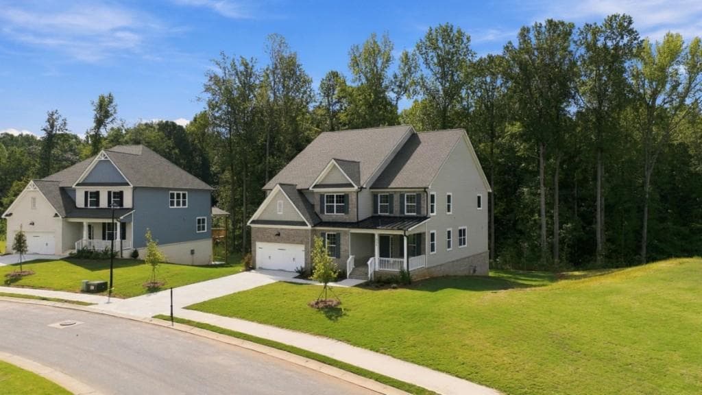 5 bedroom, 4 bathroom, 3,773 sq ft single family residence for sale at 4175 Haven Way, Cumming, GA 30028 — photo 2