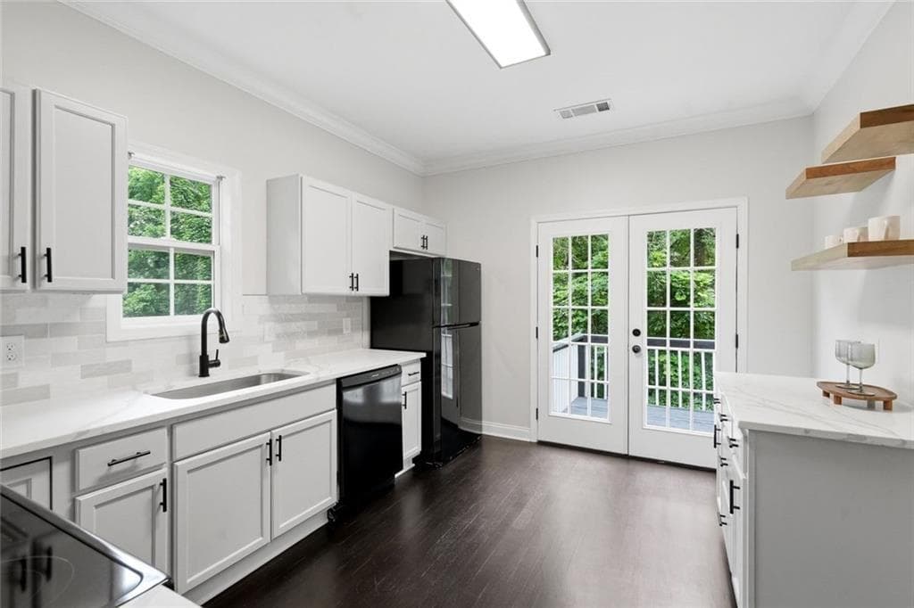 6 bedroom, 3 bathroom, 3,053 sq ft single family residence for sale at 1447 Andrews Street, Atlanta, GA 30314 — photo 9