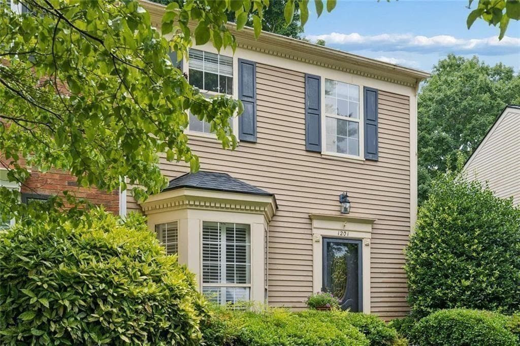 2 bedroom, 3 bathroom, 1,512 sq ft townhouse for sale at 1201 Morningside Park Drive, Alpharetta, GA 30022 — photo 9