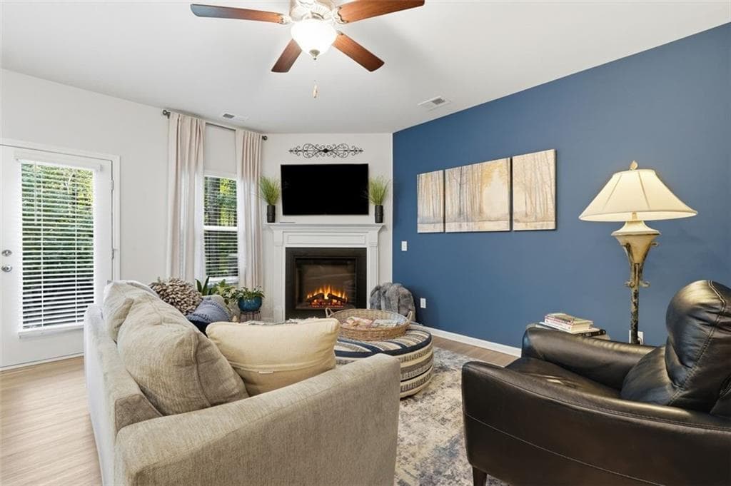 3 bedroom, 3 bathroom, 2,254 sq ft townhouse for sale at 149 Witter Way, Woodstock, GA 30188 — photo 4