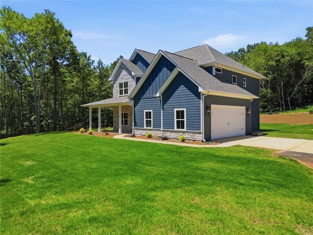 5 bedroom, 3 bathroom, 2,990 sq ft single family residence for sale at 43 Kirk Road, White, GA 30184 — photo 4