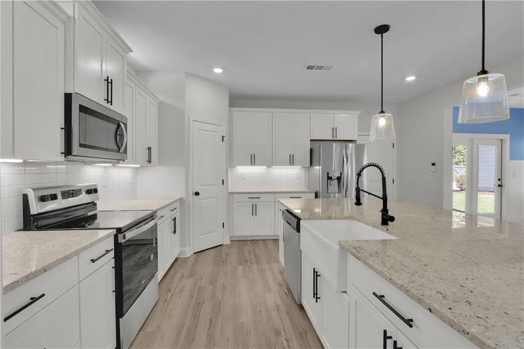4 bedroom, 3 bathroom, 2,902 sq ft single family residence for sale at 3088 Lantana Way, Buford, GA 30519 — photo 10