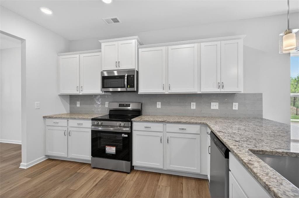 3 bedroom, 3 bathroom, 2,231 sq ft single family residence for sale at 709 Sinclair Lane, Temple, GA 30179 — photo 7