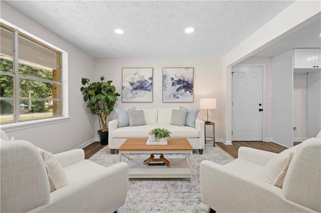 3 bedroom, 2 bathroom, 1,651 sq ft single family residence for sale at 10183 Starr Street, Covington, GA 30014 — photo 4