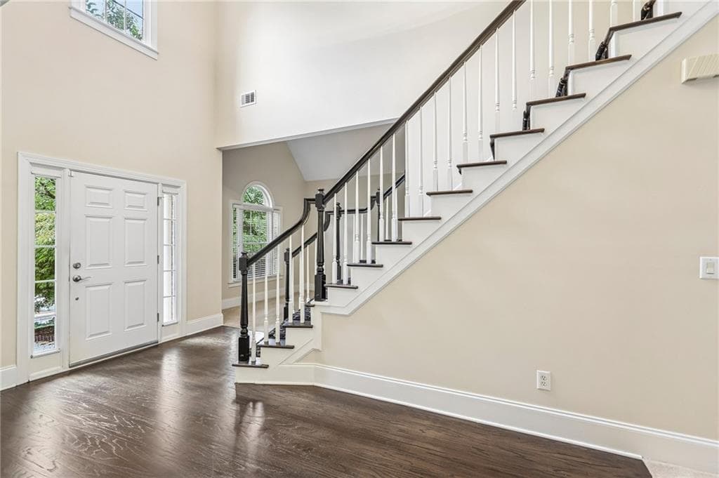 4 bedroom, 4 bathroom, 2,768 sq ft single family residence for sale at 3750 Highcroft Circle, Peachtree Corners, GA 30092 — photo 2