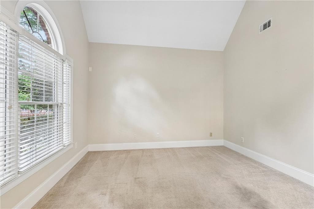 4 bedroom, 4 bathroom, 2,768 sq ft single family residence for sale at 3750 Highcroft Circle, Peachtree Corners, GA 30092 — photo 4