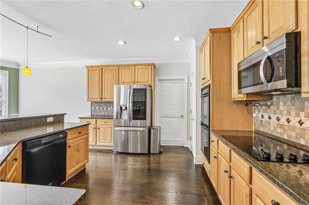 4 bedroom, 4 bathroom, 2,768 sq ft single family residence for sale at 3750 Highcroft Circle, Peachtree Corners, GA 30092 — photo 10