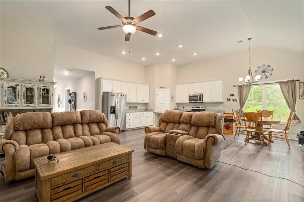 3 bedroom, 3 bathroom, 1,705 sq ft single family residence for sale at 212 Live Oak Lane, Comer, GA 30629 — photo 10