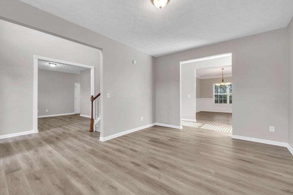 5 bedroom, 4 bathroom, 4,036 sq ft single family residence under contract at 142 Nobility Lane, Mcdonough, GA 30252 — photo 6