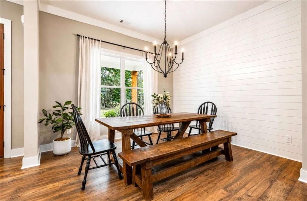 5 bedroom, 4 bathroom, 3,286 sq ft single family residence for sale at 16 Stratford Way, Kingston, GA 30145 — photo 7