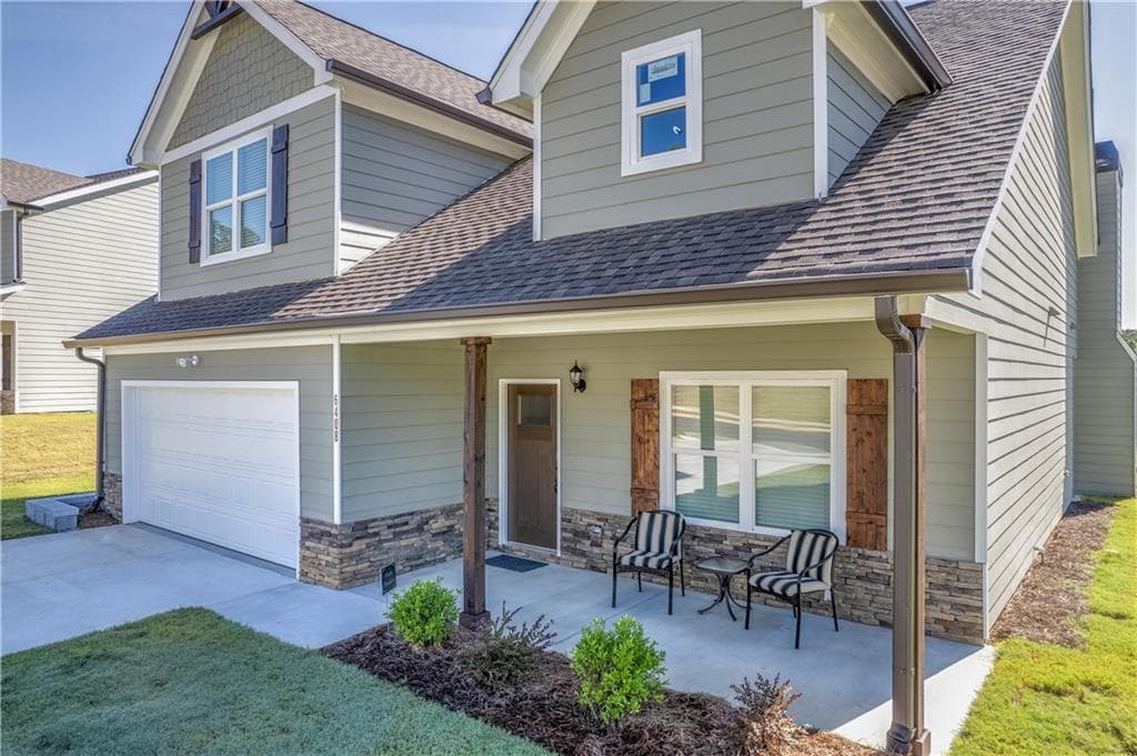 3 bedroom, 3 bathroom, 1,800 sq ft single family residence for sale at 6408 River Plantation Drive, Lula, GA 30554 — photo 2