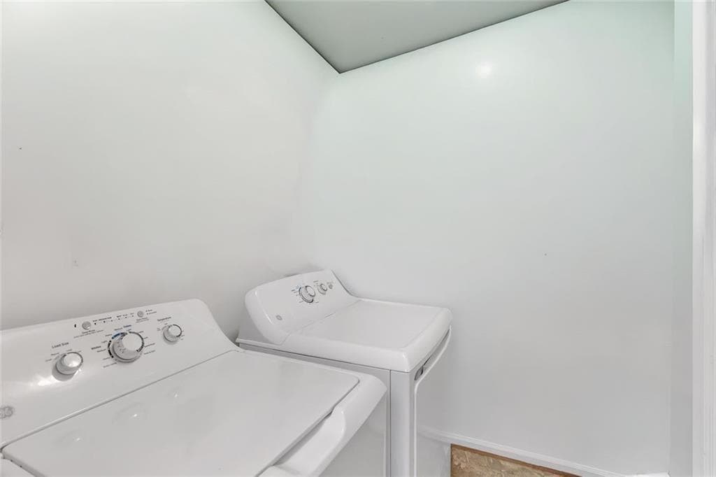 1 bedroom, 1 bathroom, 948 sq ft condominium under contract at 3445 Ivys Walk, Atlanta, GA 30340 — photo 10