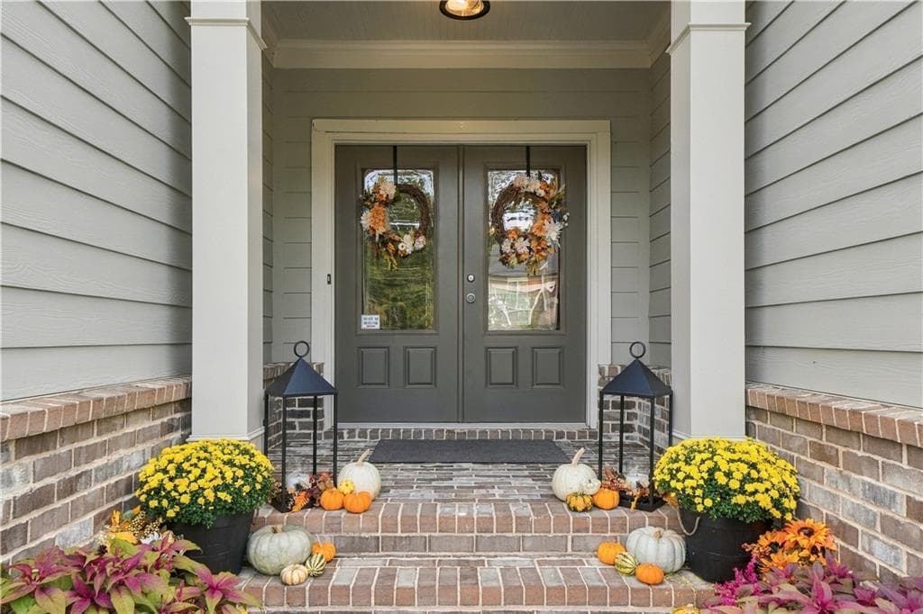 6 bedroom, 5 bathroom, 6,122 sq ft single family residence for sale at 427 Parkbrook Way, Canton, GA 30114 — photo 3
