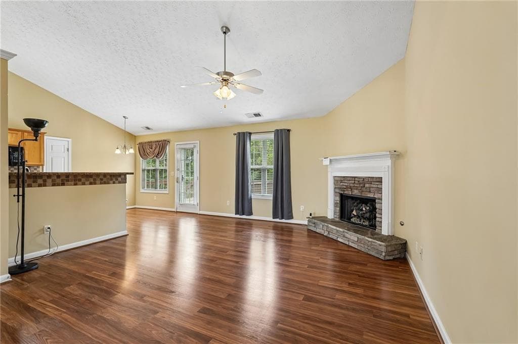 3 bedroom, 3 bathroom, 1,626 sq ft single family residence for sale at 207 Overlook Court, Dallas, GA 30157 — photo 9