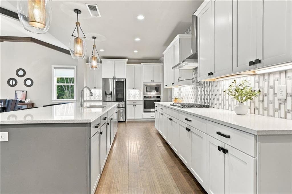 6 bedroom, 5 bathroom, 6,122 sq ft single family residence for sale at 427 Parkbrook Way, Canton, GA 30114 — photo 10