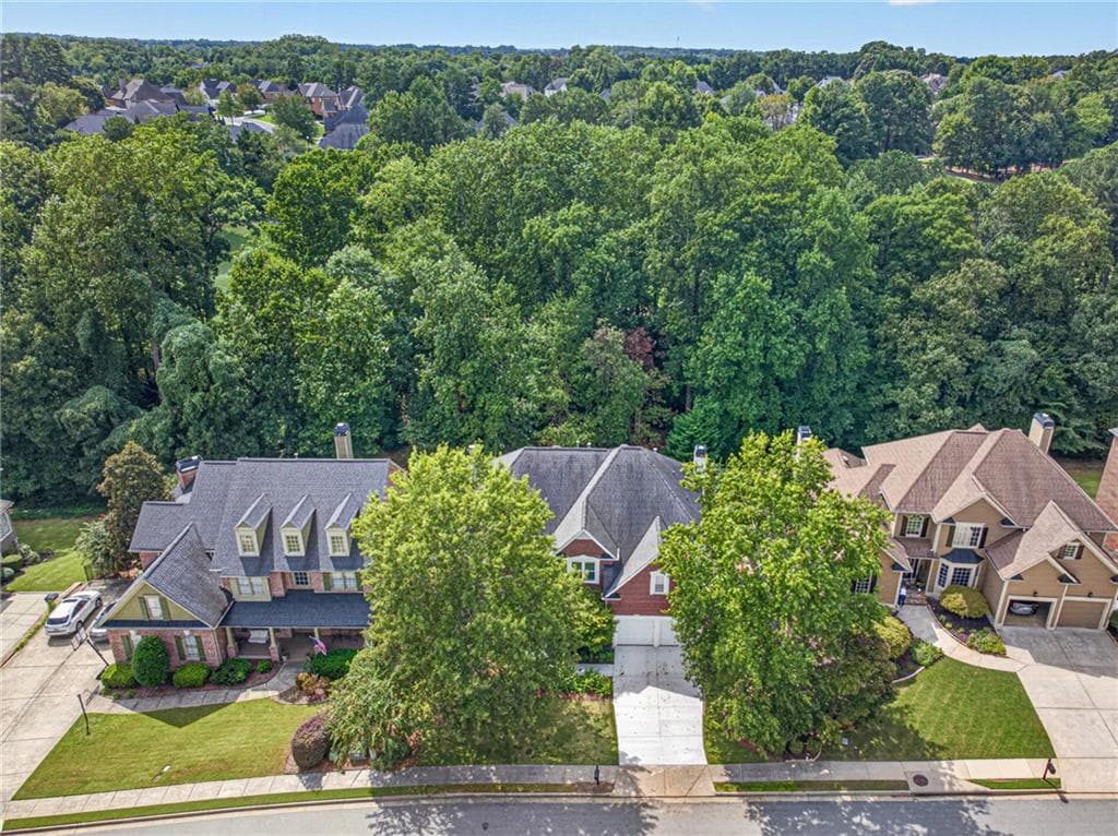 6 bedroom, 5 bathroom, 4,282 sq ft single family residence for sale at 4000 Lantern Hill Drive, Dacula, GA 30019 — photo 3