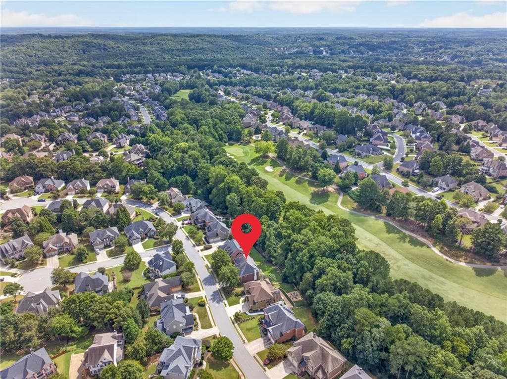 6 bedroom, 5 bathroom, 4,282 sq ft single family residence for sale at 4000 Lantern Hill Drive, Dacula, GA 30019 — photo 5