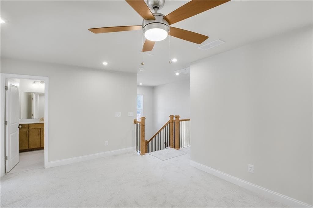 3 bedroom, 3 bathroom, 1,911 sq ft single family residence for sale at 5752 Tillman Way, Powder Springs, GA 30127 — photo 4