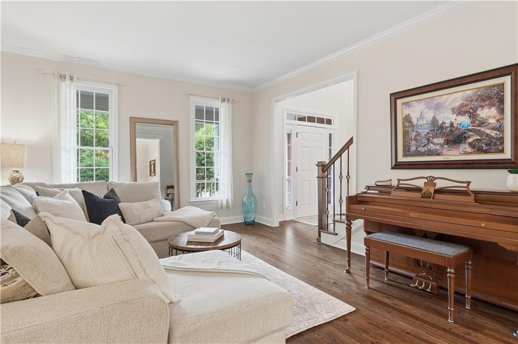 3 bedroom, 4 bathroom, 2,926 sq ft single family residence for sale at 2925 Southfield Trail, Cumming, GA 30040 — photo 7