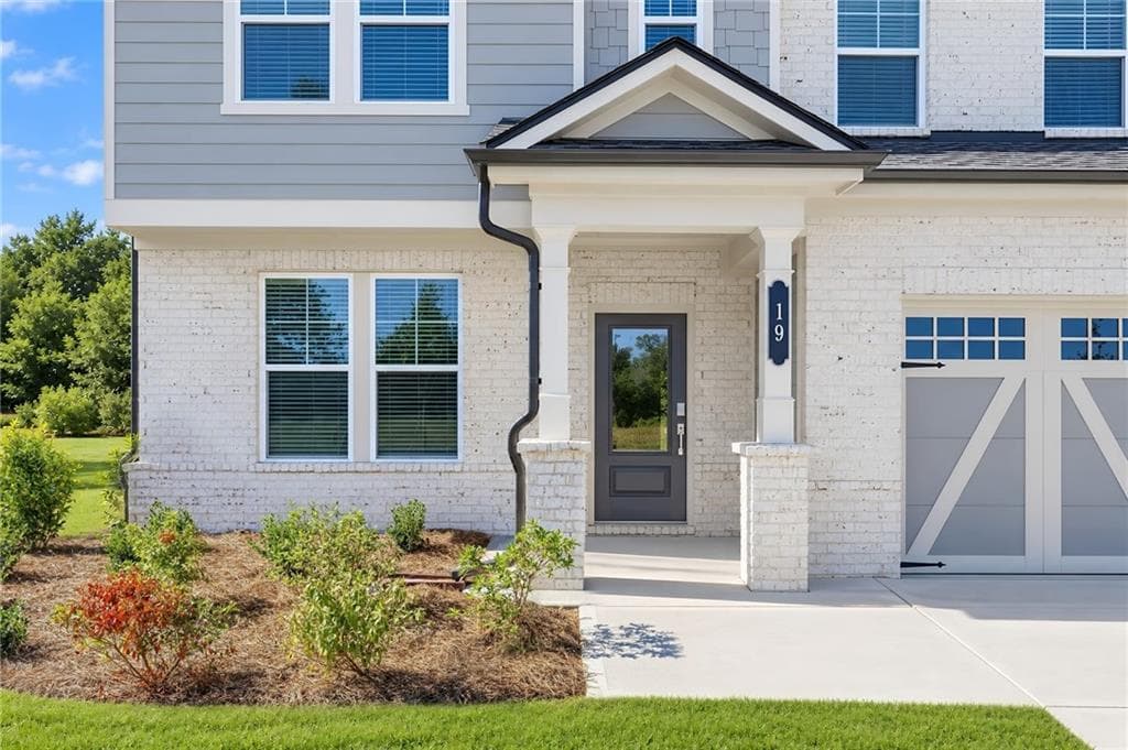 4 bedroom, 4 bathroom, 2,520 sq ft single family residence for sale at 19 Shoal Court, Winder, GA 30680 — photo 4