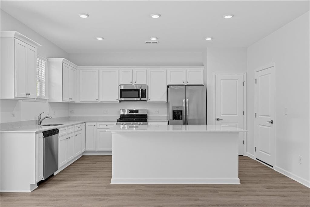 4 bedroom, 4 bathroom, 2,520 sq ft single family residence for sale at 19 Shoal Court, Winder, GA 30680 — photo 8