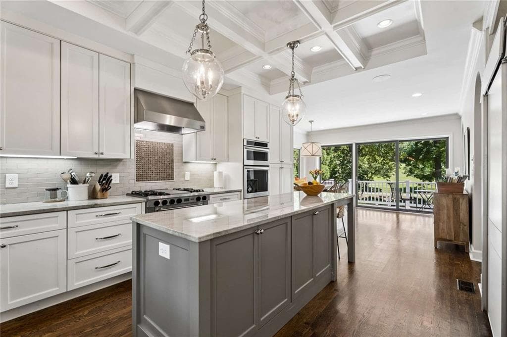 4 bedroom, 4 bathroom, 4,100 sq ft single family residence for sale at 1691 Friar Tuck Road, Atlanta, GA 30309 — photo 5