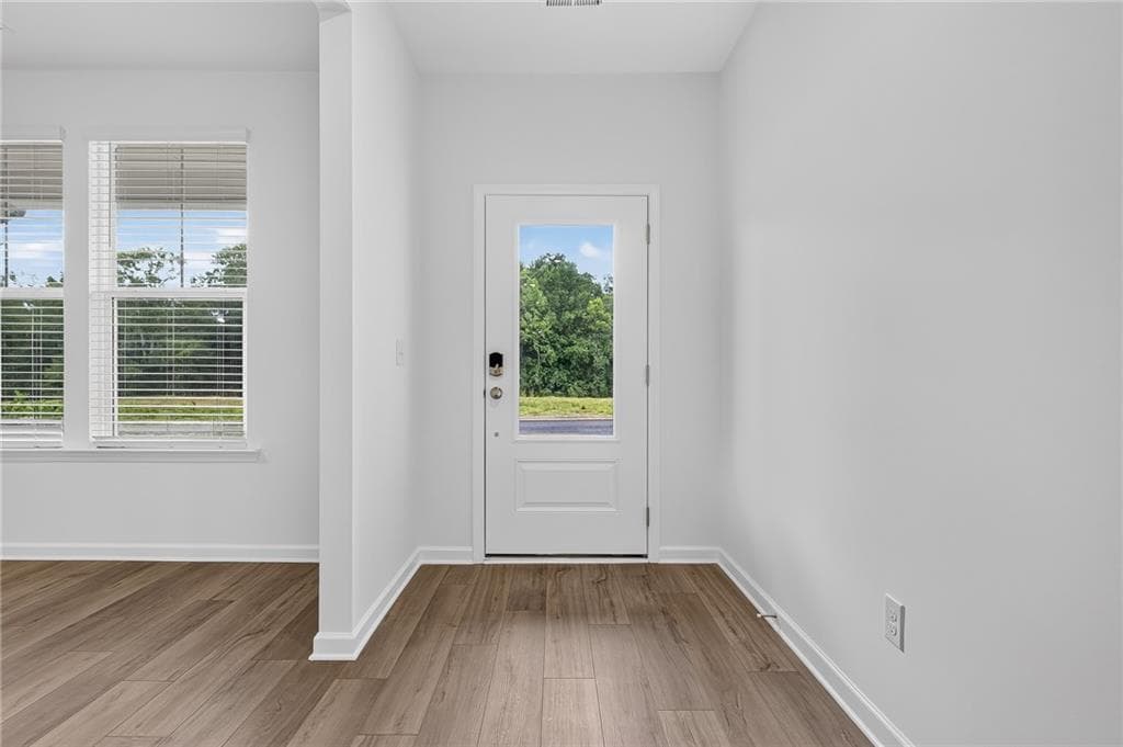 4 bedroom, 4 bathroom, 2,520 sq ft single family residence for sale at 27 Shoal Court, Winder, GA 30680 — photo 3