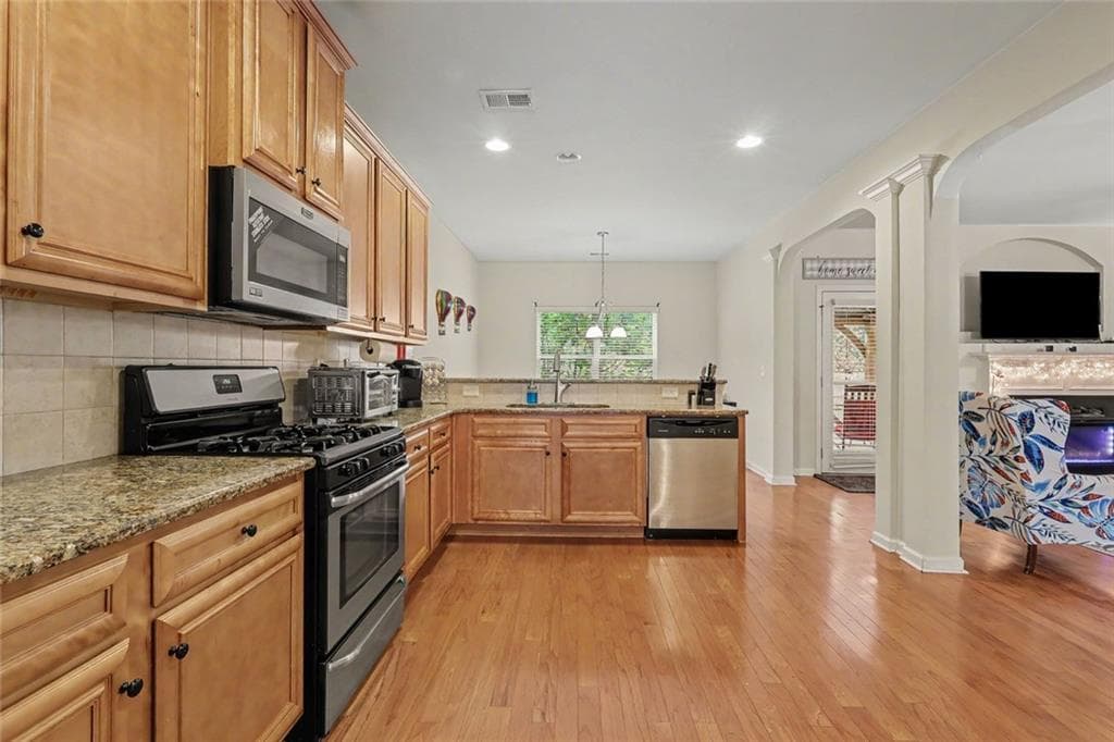 5 bedroom, 4 bathroom, 3,646 sq ft single family residence for rent at 5440 Stirrup Way, Powder Springs, GA 30127 for $3,600 a month — photo 10