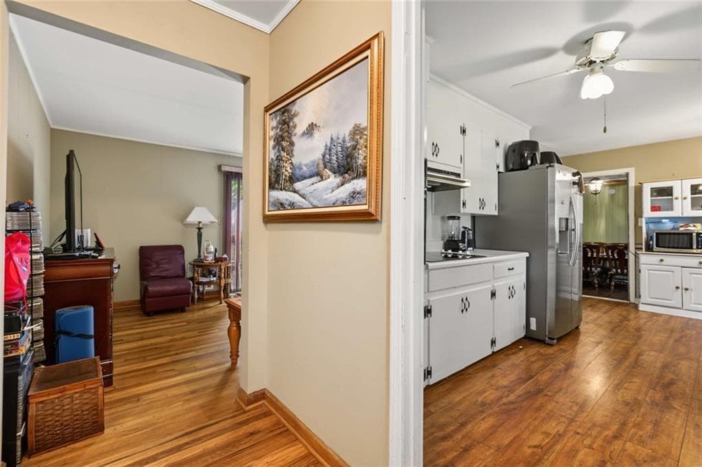 2 bedroom, 2 bathroom, 1,857 sq ft single family residence for sale at 1237 Chapel Dr SW, Marietta, GA 30064 — photo 6