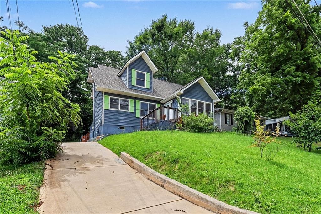 4 bedroom, 3 bathroom, 1,967 sq ft single family residence for sale at 2663 Jewel Street, Atlanta, GA 30344 — photo 2