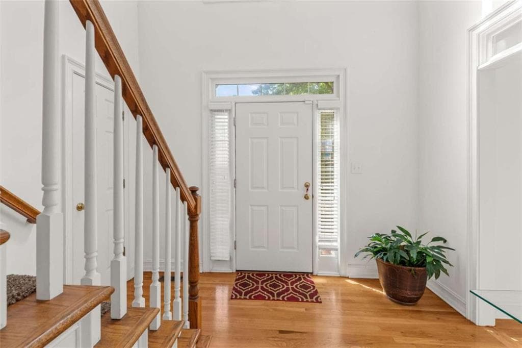 4 bedroom, 3 bathroom, 2,718 sq ft single family residence for sale at 125 Wynchase Lane, Fayetteville, GA 30215 — photo 5