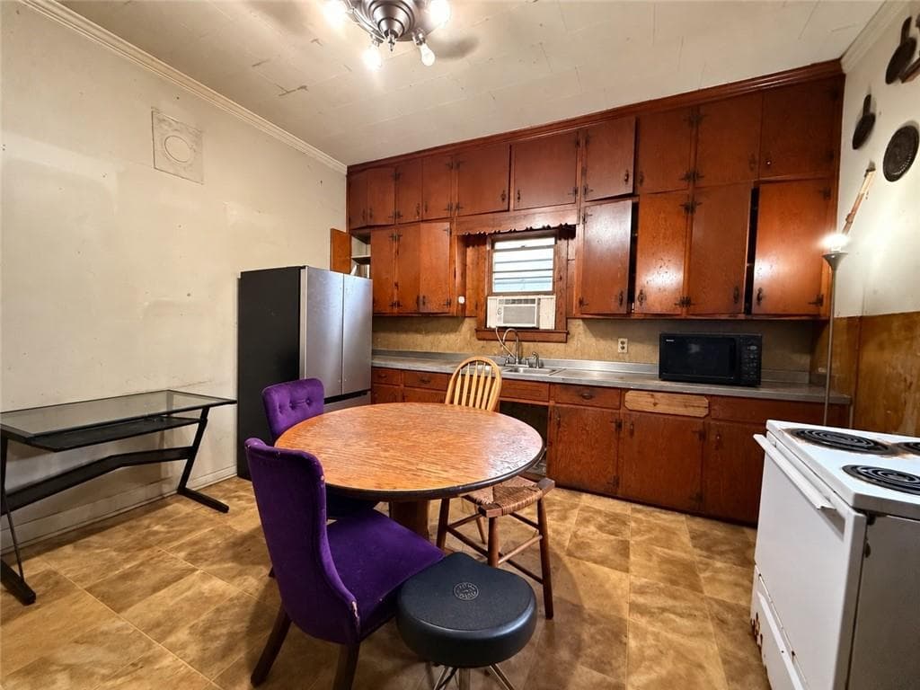 1 bedroom, 1 bathroom, 896 sq ft single family residence for sale at 5 Parmenter Street, Cartersville, GA 30120 — photo 8