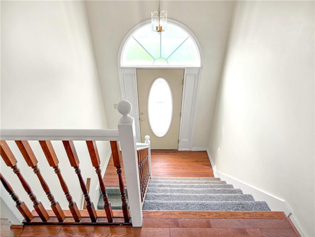 3 bedroom, 3 bathroom, 2,499 sq ft single family residence for sale at 425 Freedom Drive, Mcdonough, GA 30252 — photo 3