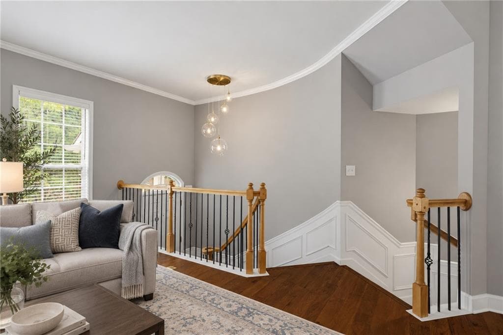 3 bedroom, 4 bathroom, 2,208 sq ft townhouse for sale at 2587 Bridlewood Lane, Atlanta, GA 30339 — photo 4