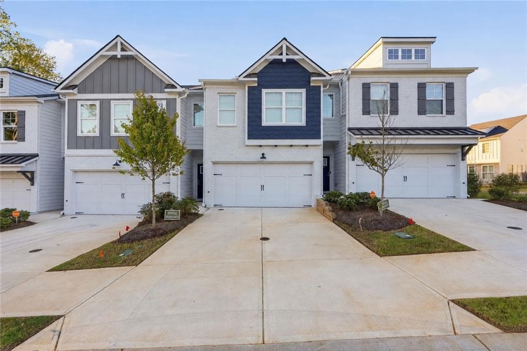 3 bedroom, 3 bathroom, 1,808 sq ft townhouse for rent at 1506 Aralynn Way, Conyers, GA 30013 for $2,200 a month — photo 2