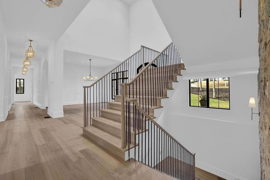 5 bedroom, 6 bathroom, 7,441 sq ft single family residence for sale at 115 Oak Leaf Trail, Milton, GA 30004 — photo 7