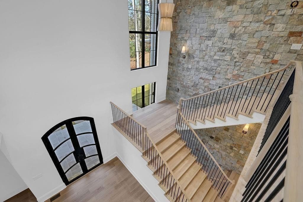 5 bedroom, 6 bathroom, 7,441 sq ft single family residence for sale at 115 Oak Leaf Trail, Milton, GA 30004 — photo 9