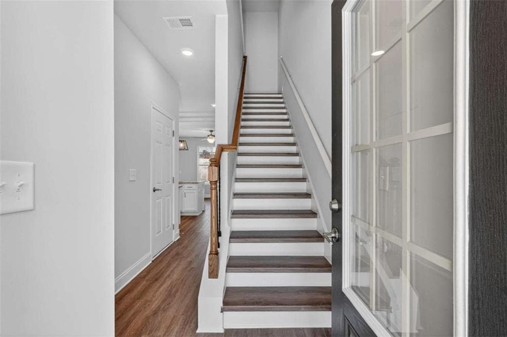 3 bedroom, 3 bathroom townhouse for sale at 6210 Ripple Way 90, South Fulton, GA 30349 — photo 2