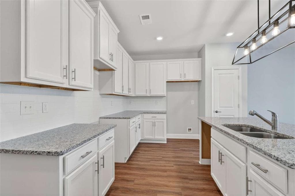 3 bedroom, 3 bathroom townhouse for sale at 6210 Ripple Way 90, South Fulton, GA 30349 — photo 4