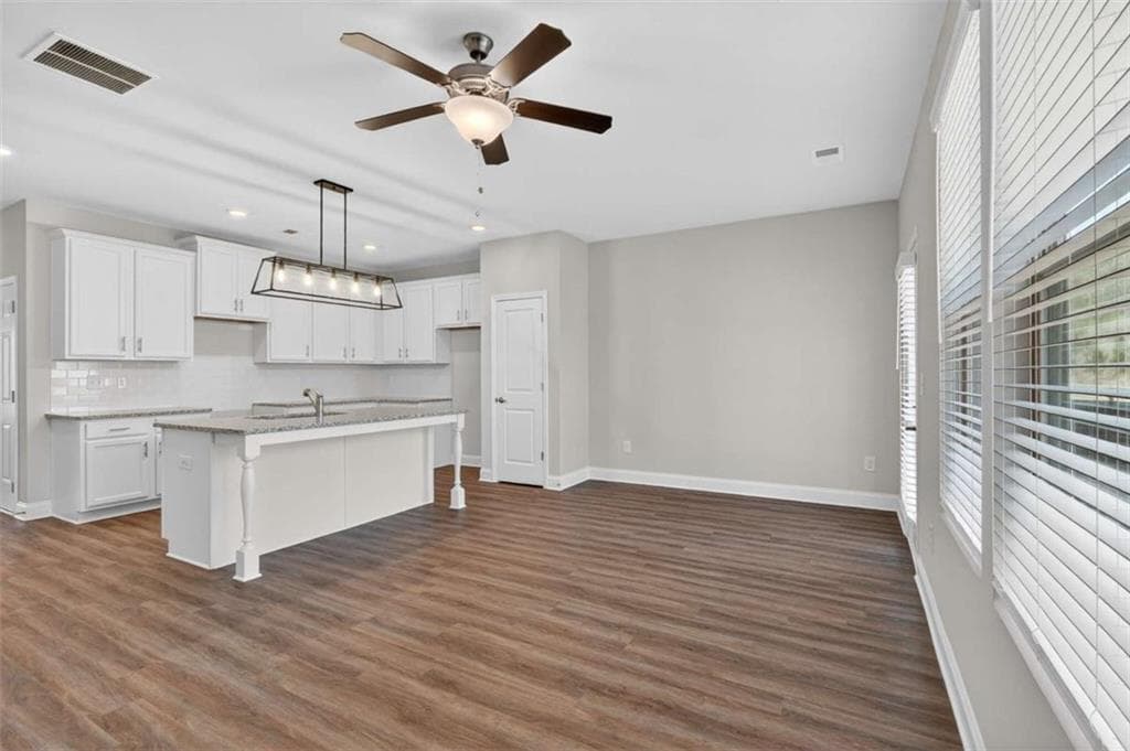 3 bedroom, 3 bathroom townhouse for sale at 6210 Ripple Way 90, South Fulton, GA 30349 — photo 8