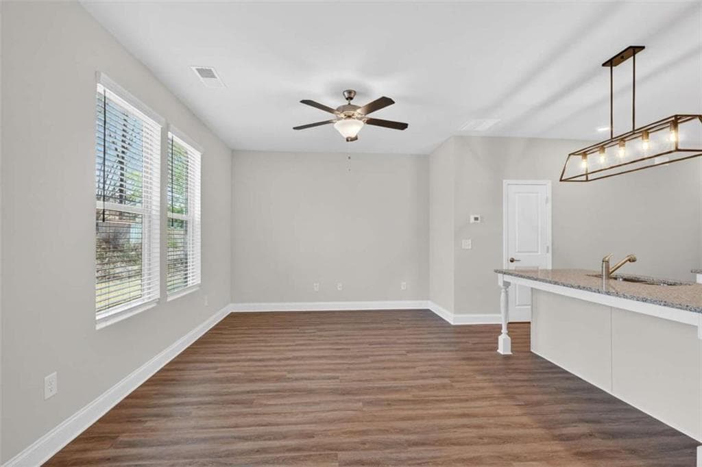 3 bedroom, 3 bathroom townhouse for sale at 6210 Ripple Way 90, South Fulton, GA 30349 — photo 10