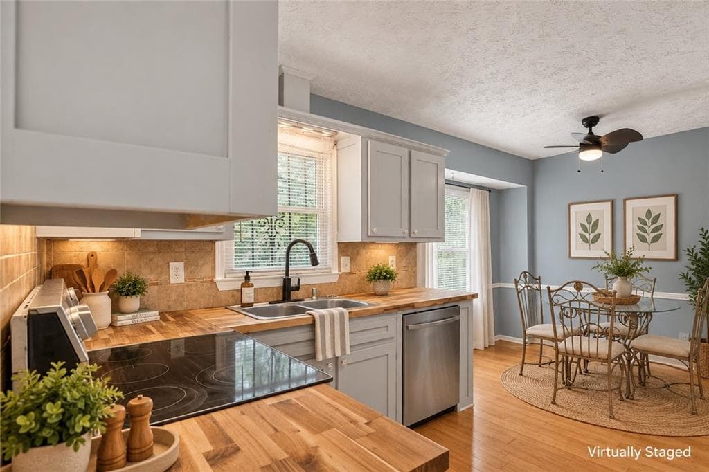 3 bedroom, 3 bathroom, 1,955 sq ft single family residence for sale at 4431 Autumn Hill Drive, Stone Mountain, GA 30083 — photo 2