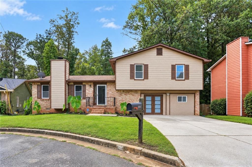 3 bedroom, 3 bathroom, 1,955 sq ft single family residence for sale at 4431 Autumn Hill Drive, Stone Mountain, GA 30083 — photo 10