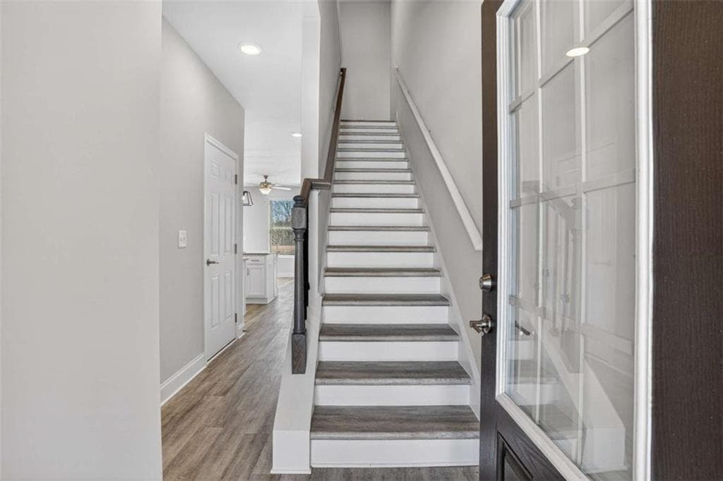 3 bedroom, 3 bathroom, 1,200 sq ft townhouse for sale at 3404 Ripple Loop 130, South Fulton, GA 30349 — photo 2