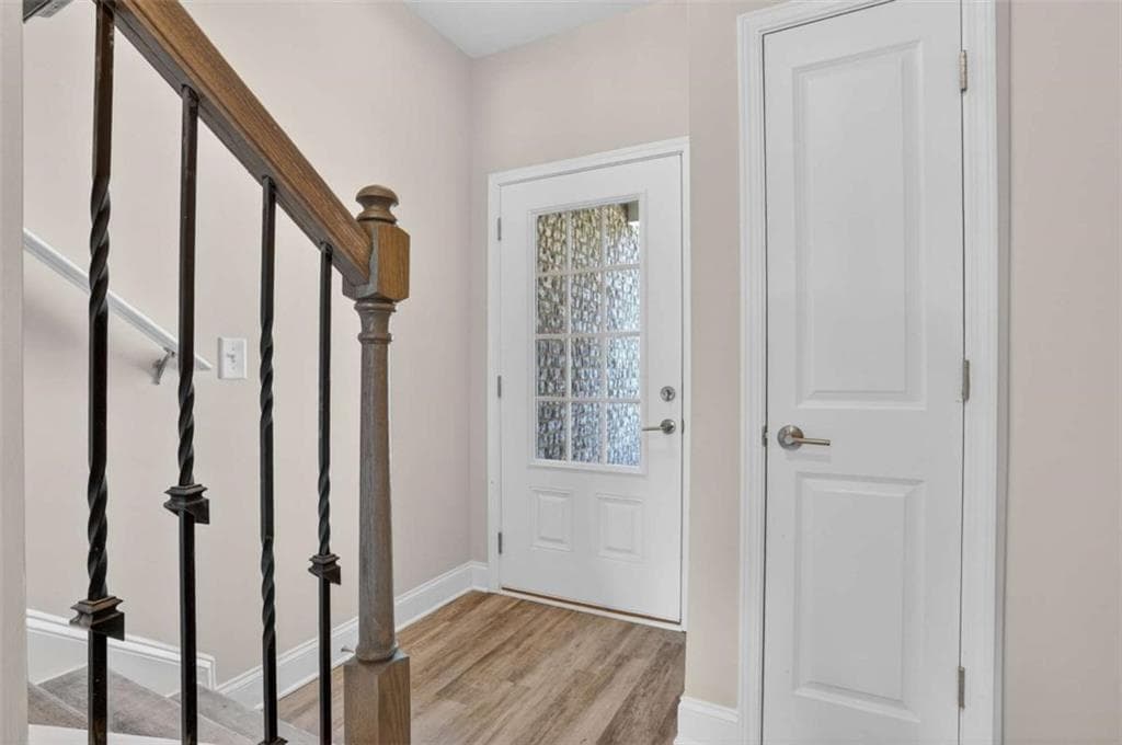 3 bedroom, 3 bathroom, 1,200 sq ft townhouse for sale at 3404 Ripple Loop 130, South Fulton, GA 30349 — photo 3
