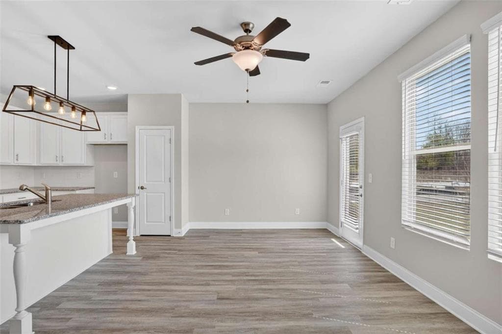 3 bedroom, 3 bathroom, 1,200 sq ft townhouse for sale at 3404 Ripple Loop 130, South Fulton, GA 30349 — photo 7