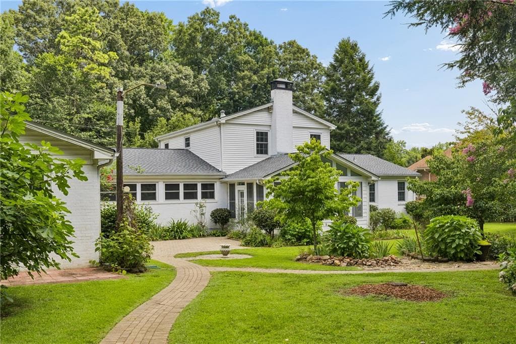 3 bedroom, 2 bathroom, 2,781 sq ft single family residence for sale at 3341 Hickory Crest Drive, Marietta, GA 30064 — photo 8