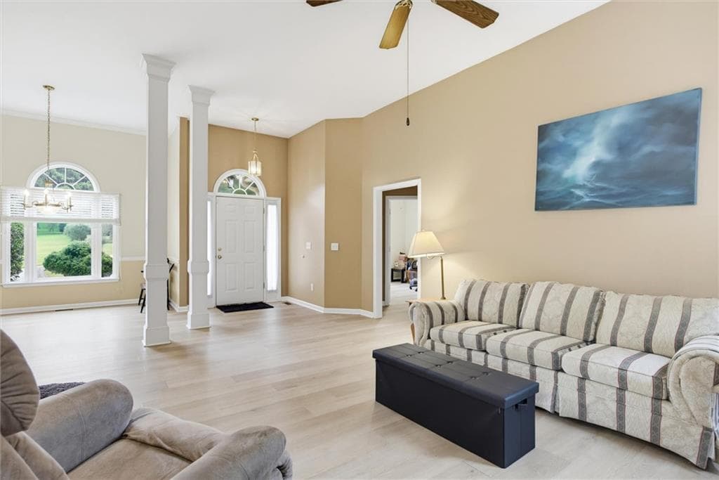 4 bedroom, 4 bathroom, 2,822 sq ft single family residence for sale at 4090 Chestnut Springs Court, Cumming, GA 30041 — photo 7