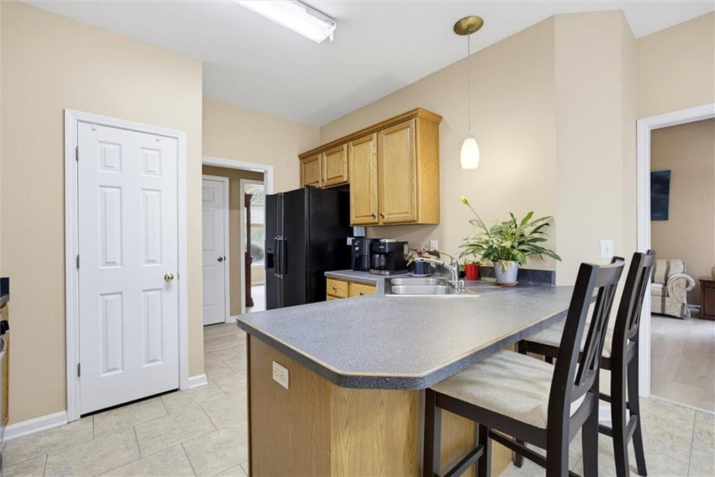 4 bedroom, 4 bathroom, 2,822 sq ft single family residence for sale at 4090 Chestnut Springs Court, Cumming, GA 30041 — photo 10